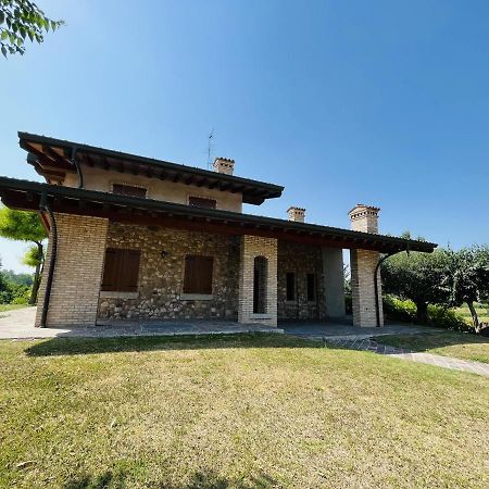 Vila Il Borgo Fra I Laghi Monzambano Exteriér fotografie