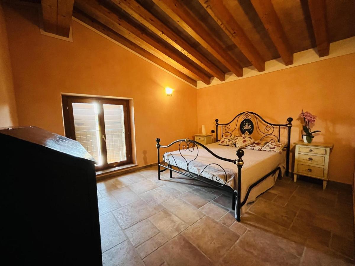 Vila Il Borgo Fra I Laghi Monzambano Exteriér fotografie